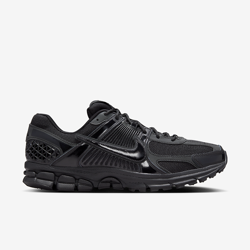 s_en_7's tweet photo. Nike
Zoom Vomero 5 Sp
¥23,980
----
DSM's 20th Anniversary Vomero 5: Black with surprise emerald reflections. https://t.co/GHVCX819WN