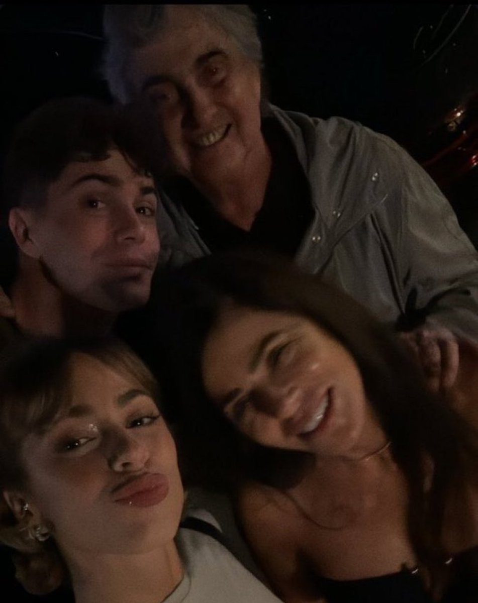 sí tini, la justicia divina existe. 🥹💖