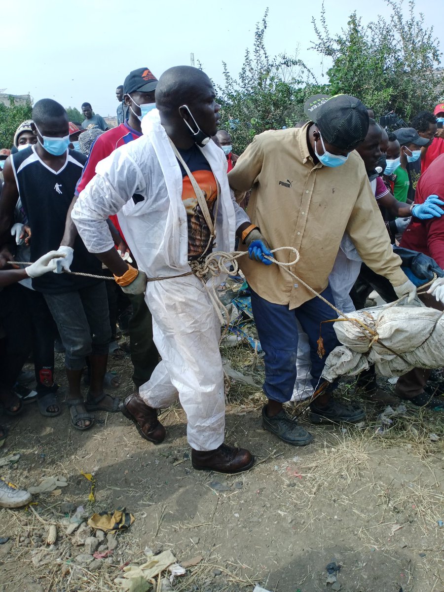 mukuru_cjc's tweet photo. Pastor Wa vijana one of the volunteers of #MukuruDarkestHour diver has been rescued by members of the public as he was being abducted a few minutes ago by unknown men suspected to be police officers at kware rapture church. They have taken his phone. He has escaped using his bodaboda. We condemn this act in the strongest terms possible, the state should stop profiling, intimidating, trailing and intimidating the volunteers who helped in retrieving the bodies at kware. The government failed to do their work that's why the volunteers did it for the love of our country. 
#KwareTheAftermath