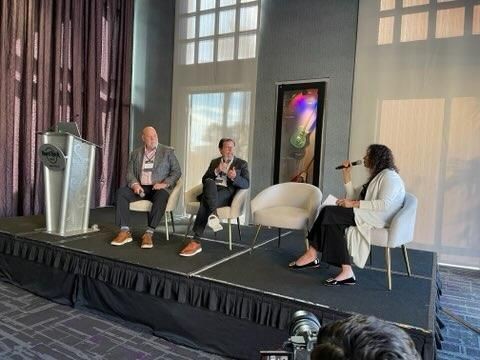 davidjsharp2015's tweet image. Fantastic time at #OIS XIV in San Diego, and a thrill to commingle with the many innovators and thought leaders in ophthalmology.