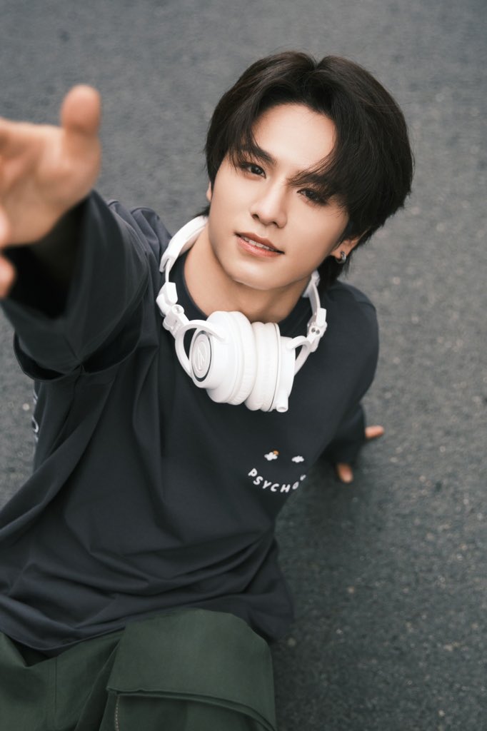 #LEV #레비 #レビ
#WANGZIHAO #왕즈하오 #王子浩 #ズハオ
#Ten_thousand_yuan_stage