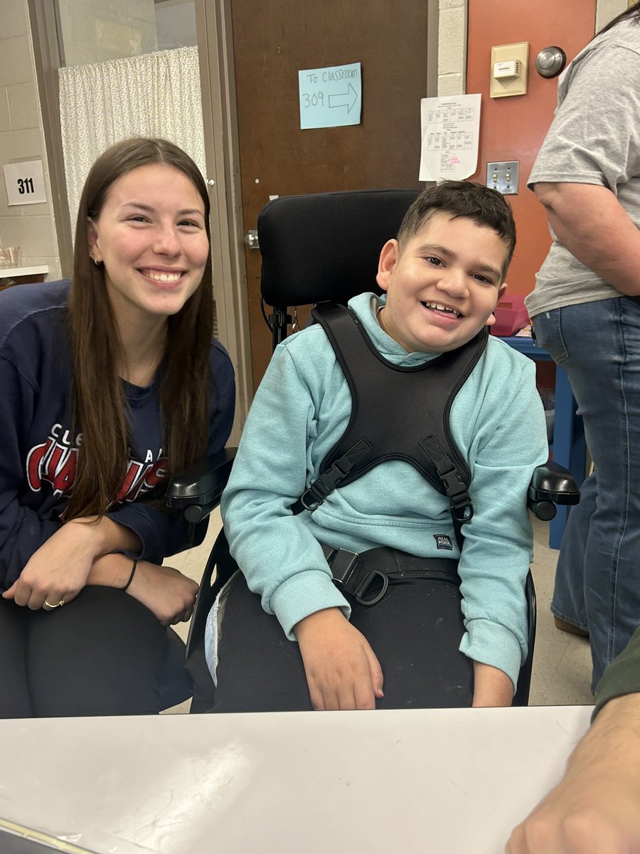 Our annual feast was a great opportunity to give thanks for our awesome friendships. Students did it all - they planned, shopped, cooked, and feasted on all the traditional Thanksgiving dishes while enjoying each other's company and sharing what they were most grateful for.