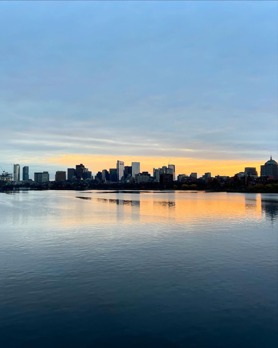 TomoJustFunky's tweet photo. This morning … Beautiful Boston❤️PT4
#boston #morning #walk #tomofujita #thinknothing https://t.co/x5mAegeYYd