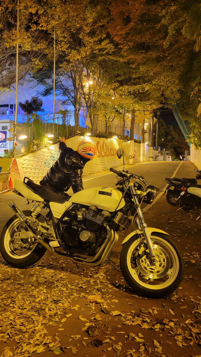 NEXY_27's tweet photo. 今年初のイルミかな？笑笑 https://t.co/ZeyDwY8Usk