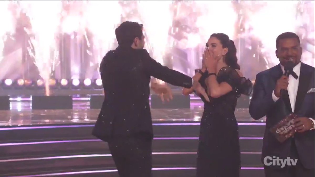 tvgoldtweets's tweet photo. Joey and Jenna are the CHAMPS #DWTS #DWTSFinale https://t.co/vCtdtExvQy