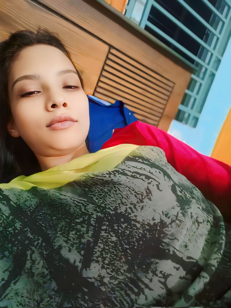 জ্বালা জ্বালা ,, রাত হলেই শুধু জ্বালা বাড়ে।
ঢুকানোর জ্বালা..... 😜😜