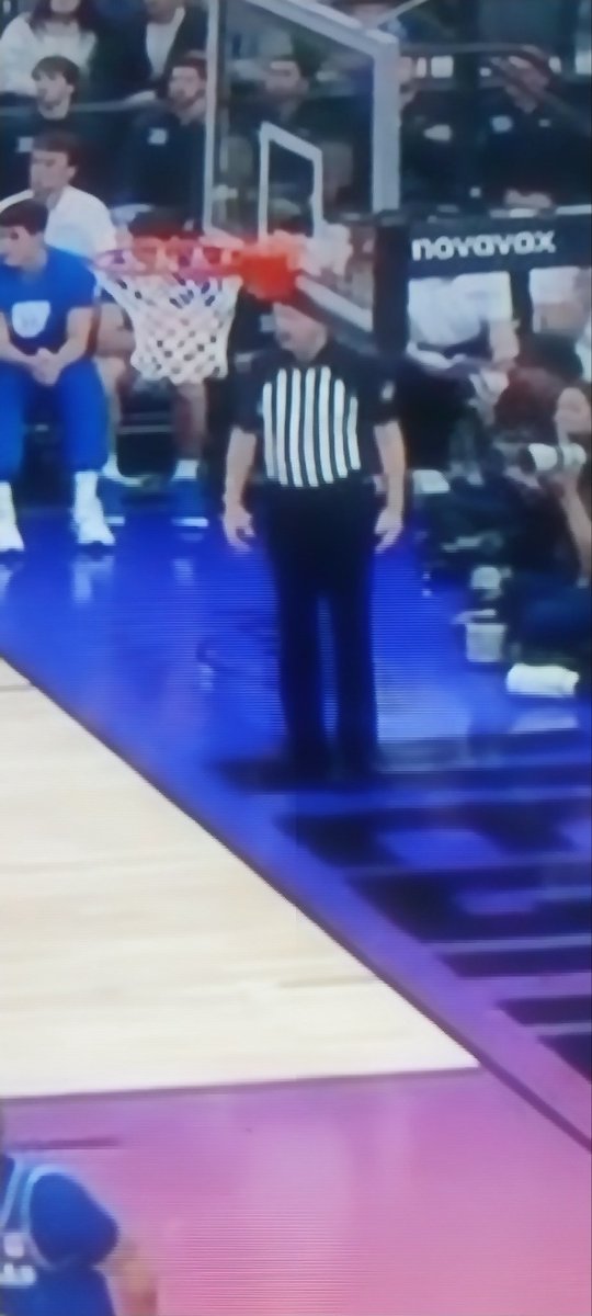 j1coldman's tweet photo. @MarchMadnessMBB who came to see this guy https://t.co/JBp9OcUVWP