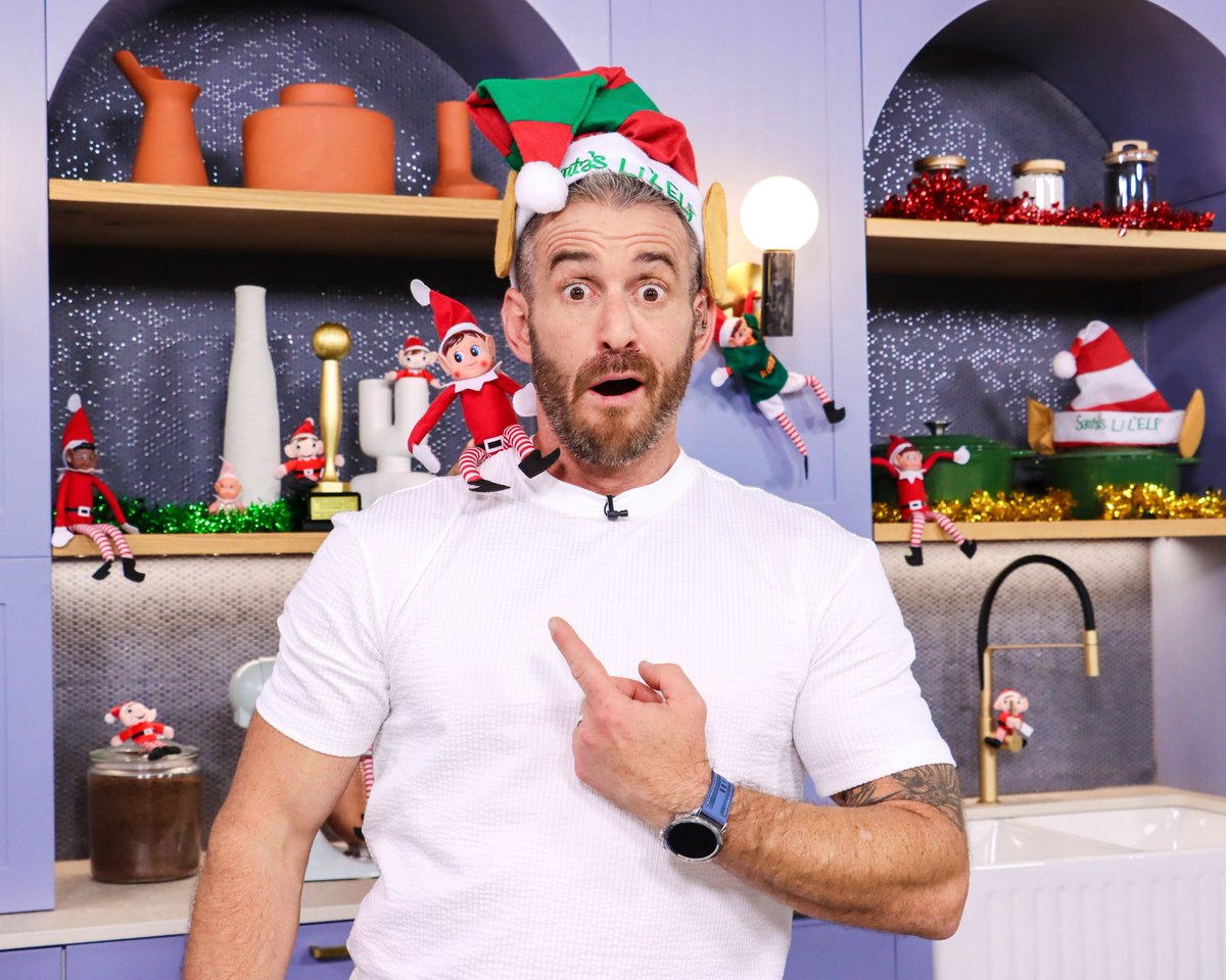 expressoshow's tweet image. Ready to sprinkle some elf magic on your festive decor? 🎄✨ @TheCrazyStore has all you need to add a playful touch of mischief to your space.  
Did you spot the elves on the loose in the #ExpressoShow studio? 👀 Let us know! #TheCrazyStore