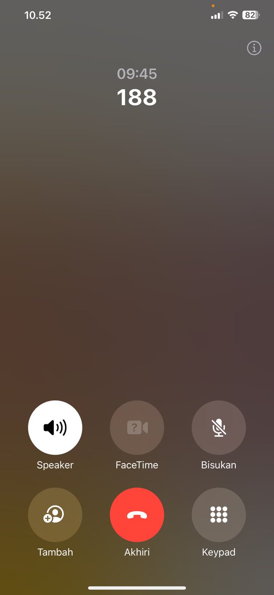 mau berhenti langganan indihome , disuruh nelfon 188 udh terhubung dengan cs tp mau di sambungin ke bagian indihome . nunggu hampir 7 menit gak ada tuh bagian indihome ngasih solusi . <a href="/IndiHomeCare/">IndiHomeCare</a> jaringan lemot, pelayanan lama