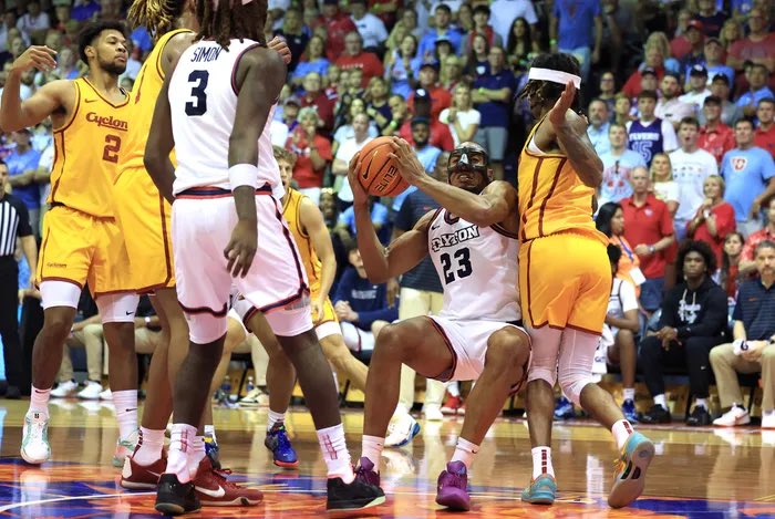 Courtsidecom's tweet photo. Other notable performances in Iowa St (5) vs Dayton #MauiInvitional 

ISU performers: 

Curtis Jones: 19 pts, (3-6) 3P
D. Jackson: 12 pts, 6 reb

Dayton:

Malachi Smith: 22 pts, (7-9) FG, 9 ast 
Enoch Cheeks: 16 pts, 6 reb, (3-6) 3P
Nate Santos: 12 pts, 4 reb https://t.co/jrfNt6AlYL