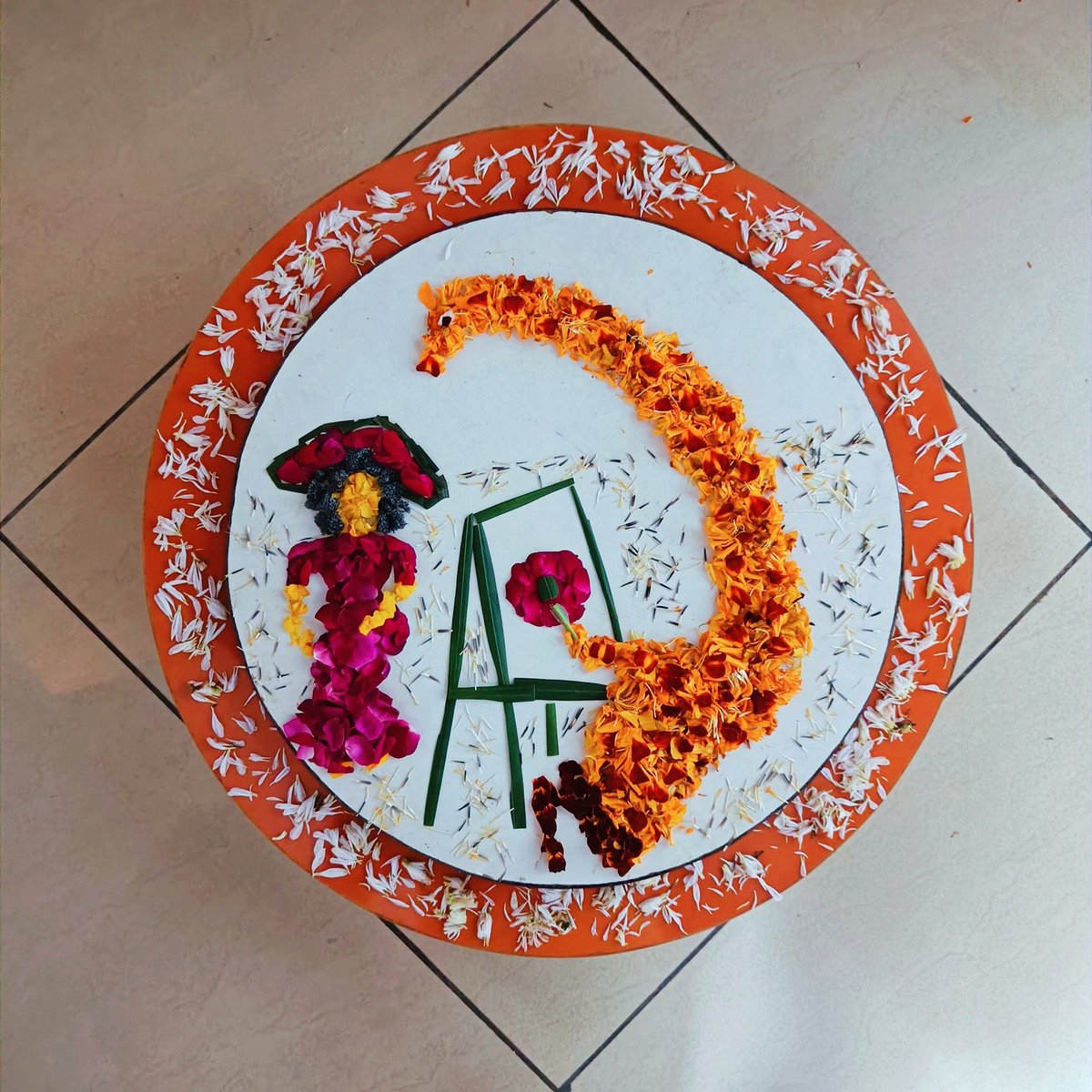 ASITSADHU3's tweet image. A giraffe painted a girl&apos;s hat but only from a top view, as his long neck limited his perspective. This shows the risk of incomplete knowledge. &quot;Knowledge is power, but incomplete knowledge leads to misunderstanding. See the bigger picture.&quot; #LimitedKnowledge