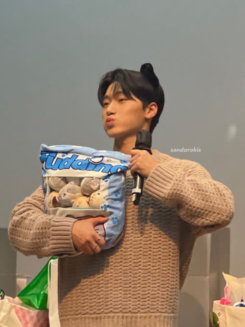 shinxkim tweet picture