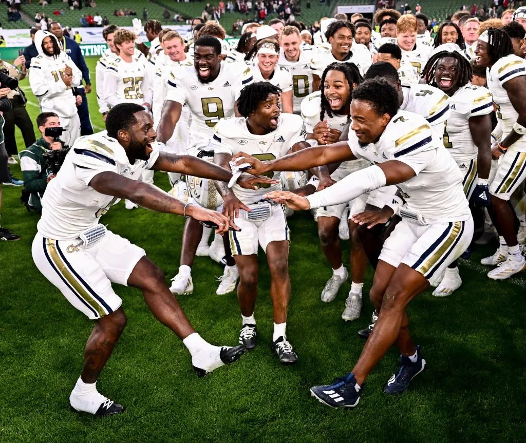 Andy Demetra (@andydemetra) on Twitter photo Terrific <a href="/GeorgiaTechFB/">Georgia Tech Football</a> quote from Jordan Williams:
“There are really no cliques or groups within this program. Everybody is close to each other…You could take the five most random players on the team and just throw them into an escape room, and the teamwork would be flawless.” Terrific <a href="/GeorgiaTechFB/">Georgia Tech Football</a> quote from Jordan Williams:
“There are really no cliques or groups within this program. Everybody is close to each other…You could take the five most random players on the team and just throw them into an escape room, and the teamwork would be flawless.”