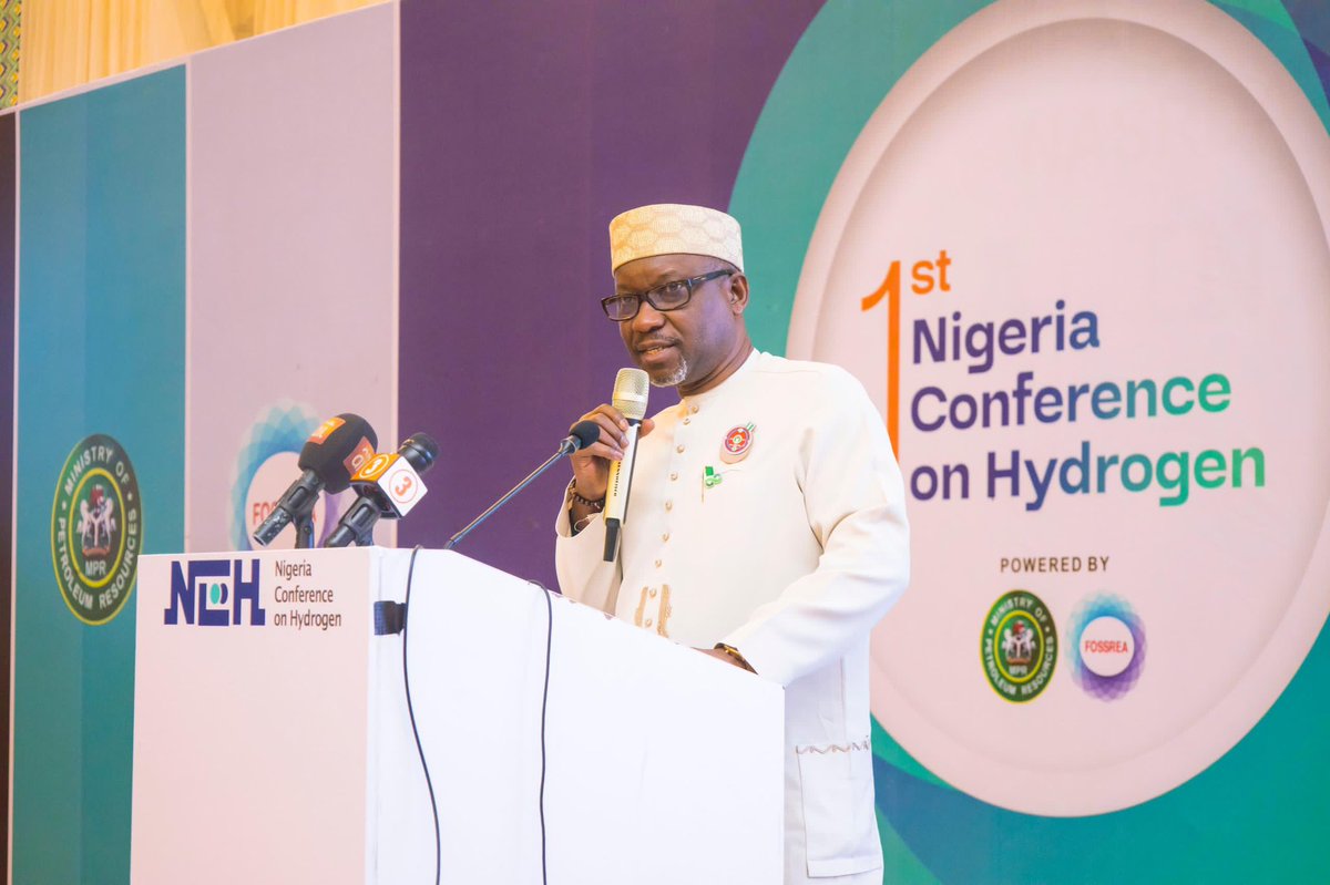 Ekperikpe001's tweet photo. PHOTO NEWS 

Yesterday, the Minister of State for Petroleum Resources (Gas), Rt. Hon. Ekperikpe Ekpo, hosted Nigeria's first International Hydrogen Conference. The conference, themed "Building a Hydrogen Economy for Nigeria," marks a pivotal moment in the country's journey toward a cleaner, more sustainable energy future.

He was joined by Chief Uche Geoffrey Nnaji, Minister for Innovation, Science and Technology, as well as other top government and industry officials. The event was held at the State House Banquet Hall in Abuja.

This conference was made possible through a partnership between the Ministry of Petroleum Resources and the Foundation for Sustainable Social Responsibility in Emerging Africa (FOSSREA).
