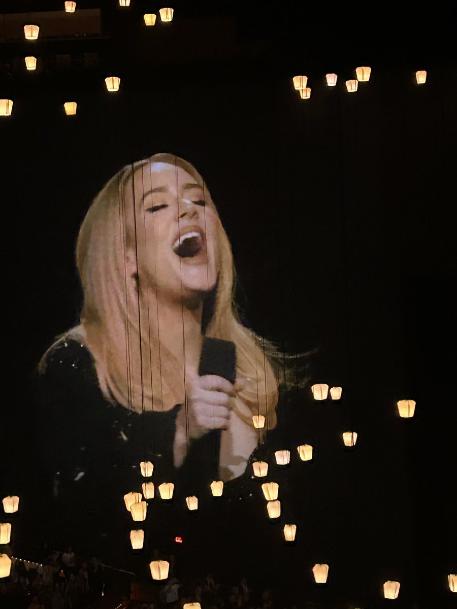 DScott713's tweet image. Work/Life balance! Adele’s final concert in Vegas was AMAZING!! Mother/Daughter memories that will last a lifetime!!