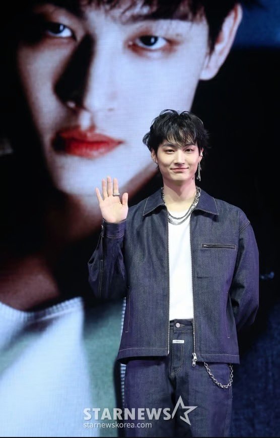 poonniez's tweet photo. แจบอมคือหน้าเด็กมากกกก หล่อค่าาา

#RoadRunnerDDAY
#JAYB_RoadRunner 
#JAYB #제이비
@jaybnow_hr https://t.co/OM3WXGx25o