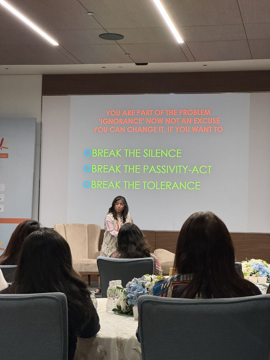 SakshiSh5's tweet photo. A power-pack session by Sunitha Krishnan 
#RTQUORUM #PR #PublicRelarions https://t.co/mXZxbBQeXw