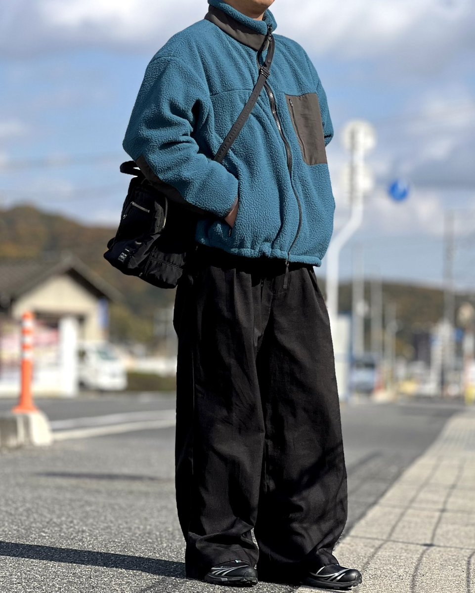 makinosuke29's tweet photo. #今日の服
あったかボアフリースコーデ
outer : #anglan
bottoms : #remer
shoes : #salomon https://t.co/tkHsYonIKI