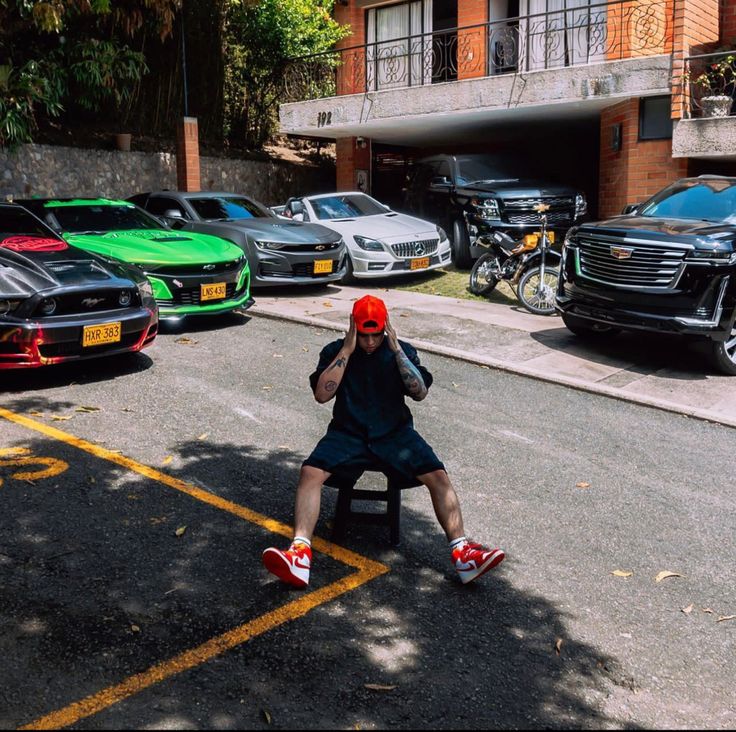 BreakingNewsC0L's tweet photo. Hilo🧵

Todos los lujosos carros que ha tenido el famoso streamer @WestCOL  a lo largo de su exitosa carrera.

Abro hilo 🧵 https://t.co/urCK1Enaup