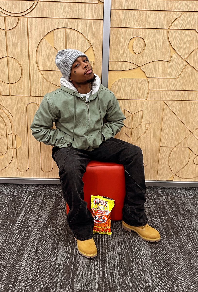 I like this pic ALOT too