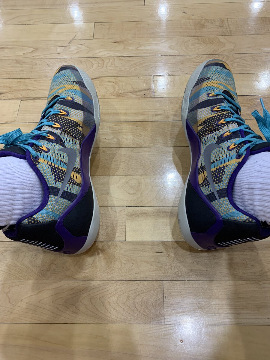 Factorybball's tweet photo. Westview 76
Marcos de Niza 73  F
Helter skelter bball in this one. Wv pressured mdn into another 25+ tos but somehow had chance to win on the last play, … but turned it over. Wv knocked down bunch of 3fgs and played w energy. Steward led all scorers w 26 and 9blks. #puhsd https://t.co/eA8ygPZy22