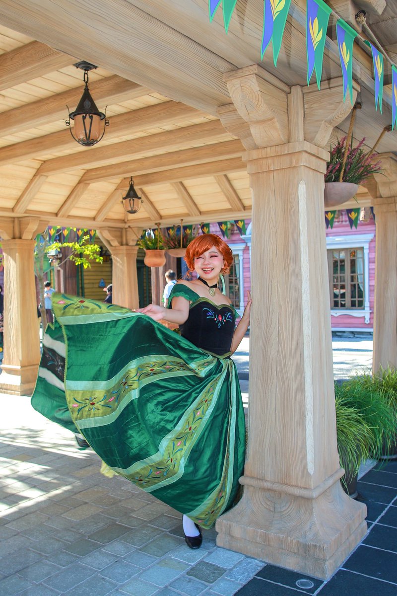 アナと雪の女王　アナ　コスプレ Anna 🌻 . . . photo by @shin6disney . . #アナと雪の女王