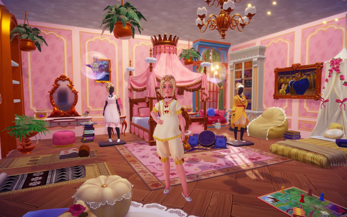 llama_minty's tweet photo. Slumber party 🩷👑 dreamsnap 💁🏼‍♀️ #disneydreamlightvalley https://t.co/XIEIcyT3v7