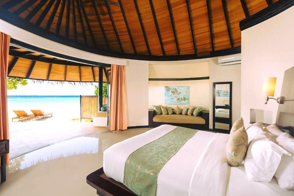 Hashtag_Hol_ZA's tweet photo. 🎄Christmas in the Maldives - The Sun Siyam Resorts Way...!
Welcome to The Sun Siyam Iru Fushi Resort | 5* Maldives
7 Nights from R132 490 pps
Availability : 23 Dec 24 - 10 Jan 25
https://t.co/2ybxIF3TRO https://t.co/Emm7SZkKnM