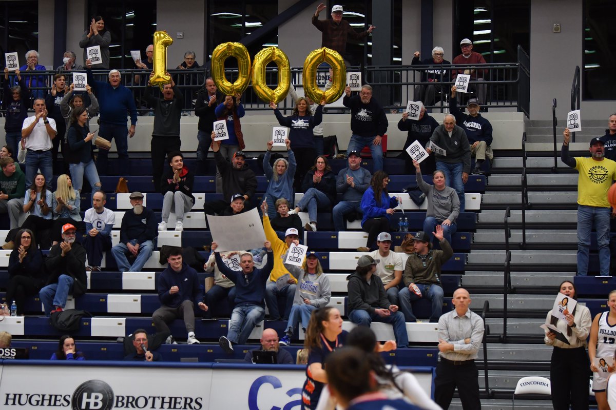 cunebulldogs's tweet photo. 🏀 | @CUNEwbb RECAP: Swarming defense pounces in decisive victory over Midland - https://t.co/r9PA7yiEBO