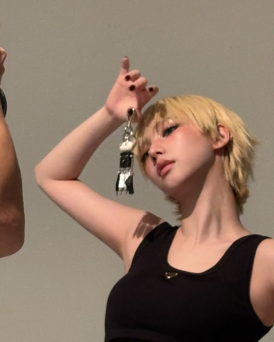 จะเครซี่กับคาริน่าลุคนี้