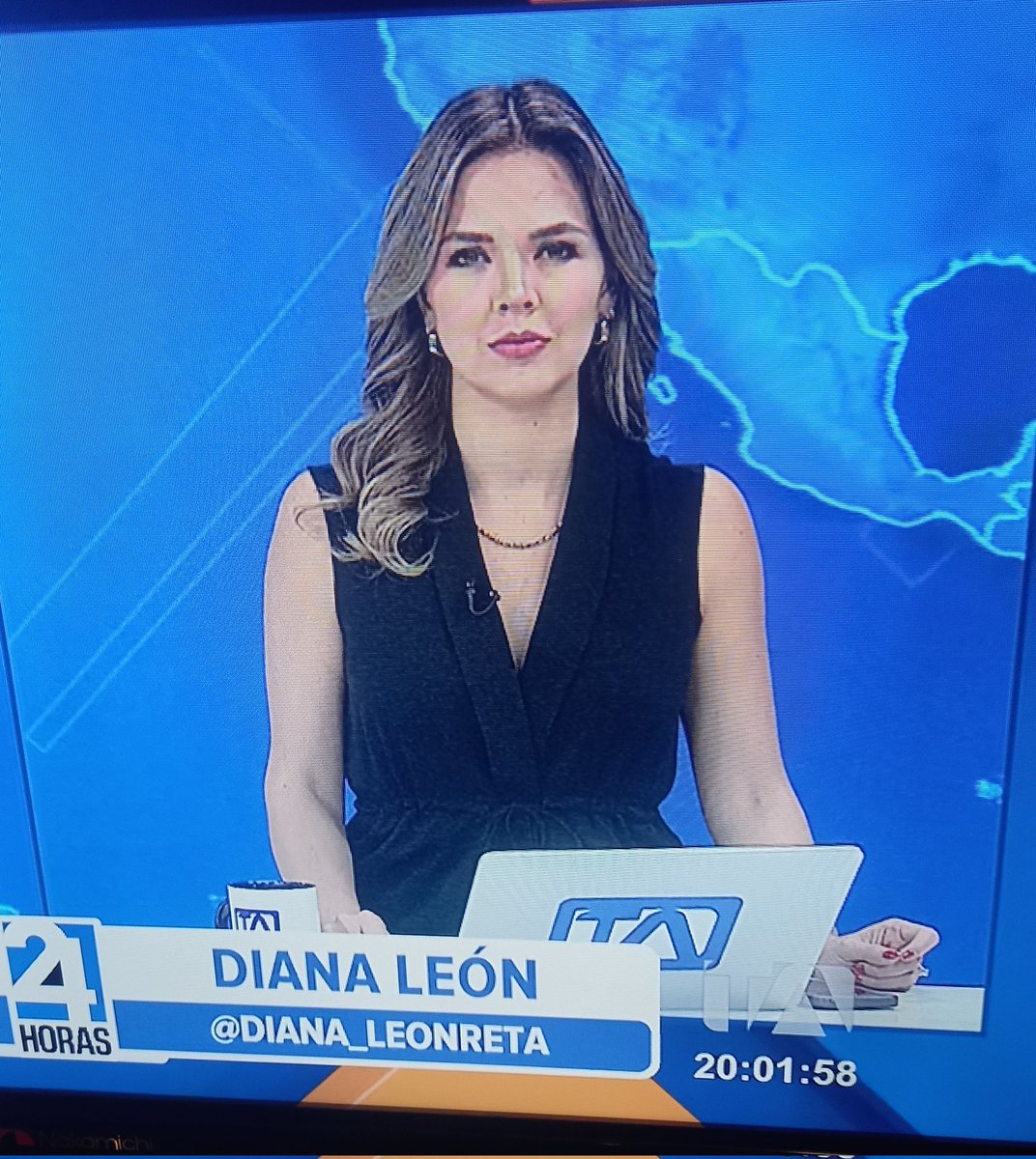 Buenas noches <a href="/DianaLeonTA/">Diana León Rennella</a> se debería tener una actualización en la edición de la tv el clip en la cual sale el username anterior. Saludos desde #Riobamba. Es las noticias del día de ayer noche.