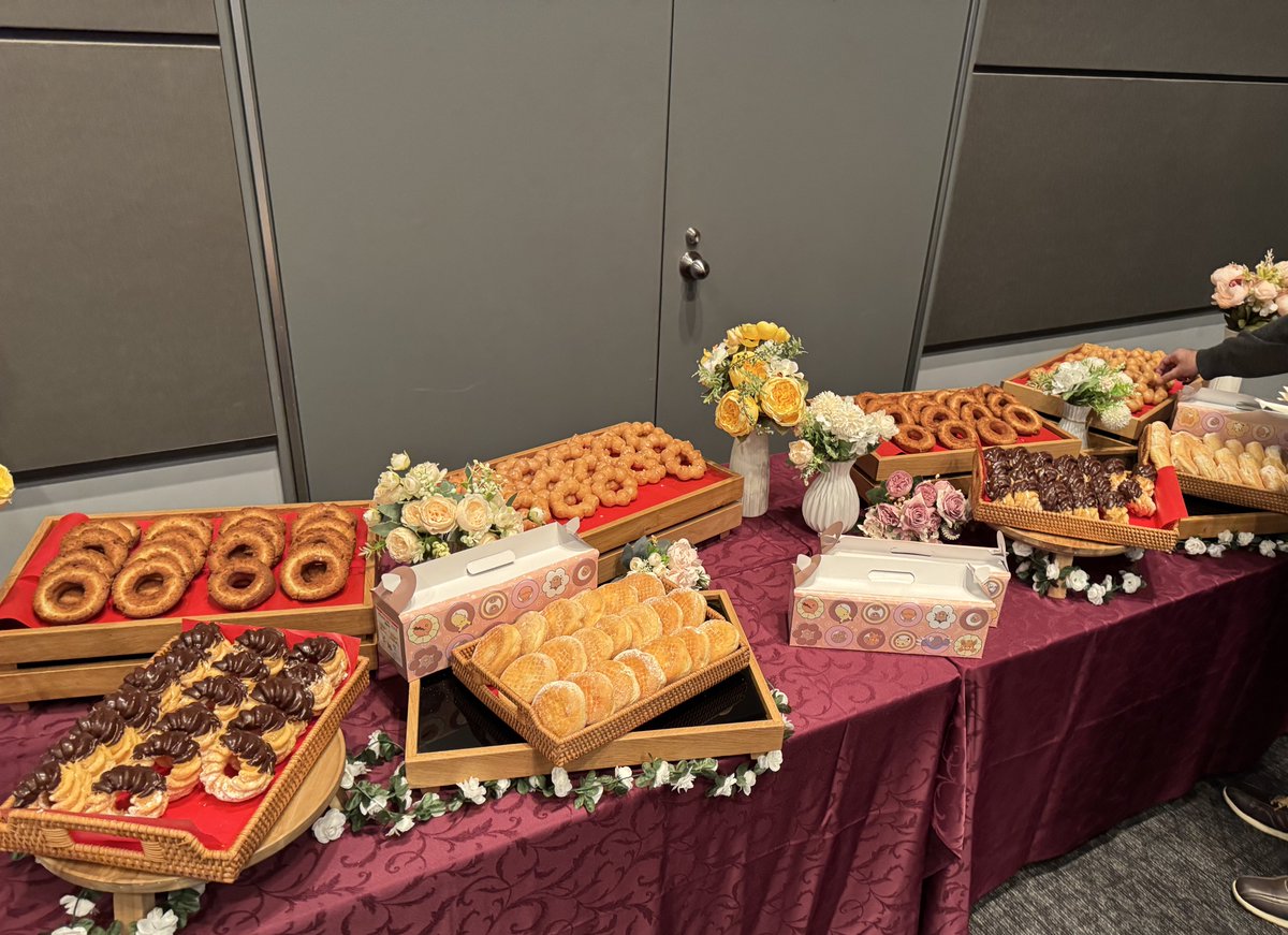 nnasaki's tweet image. ドーナッツがデプロイされたぞ！　 #GitHubUniverseRecap