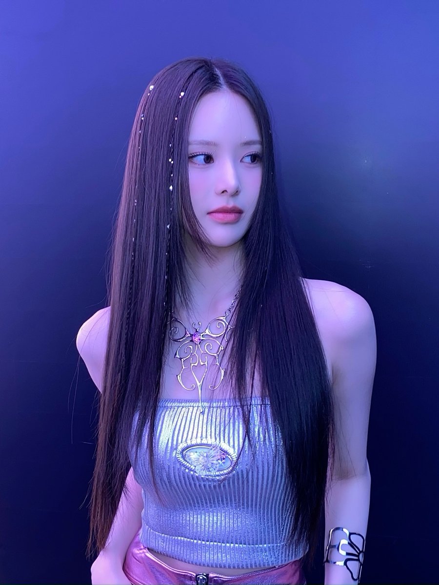 [izME📮]

🦋🩷🪼

#izna #이즈나
#BANGJEEMIN #방지민