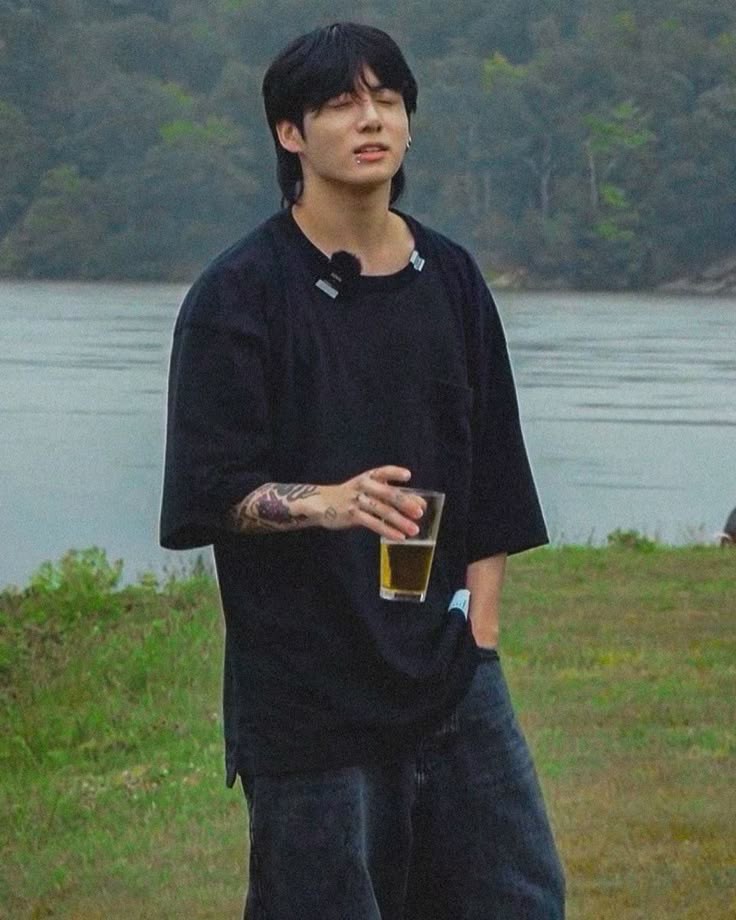 jungkoo_gukkk97's tweet photo. 겨울이 왔으니 몸조심하세요~ https://t.co/OJVGti5AcB