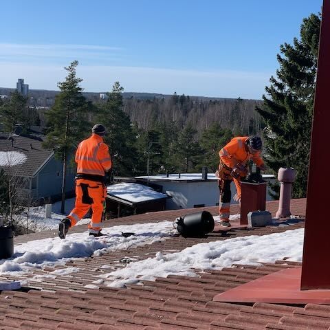 Katolla työskennellessä saa kätevästi päivän D-vitamiinit! ☀
Muistathan suorittaa kausihuollon ajallaan! Meiltä sen saat tilattua osoitteesta aeris.fi
#IVAeris #ilmanvaihto #IV #HVAC #huolto #maintenance #seasonalmaintenance