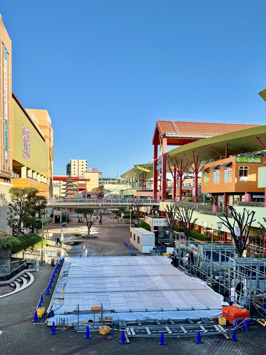 ebina_osg's tweet image. 冬の思いでづくりに⛸️🫎

odakyu-sc.com/vinawalk/event…

#アイススケート
#海老名 #小田急 #ビナウォーク