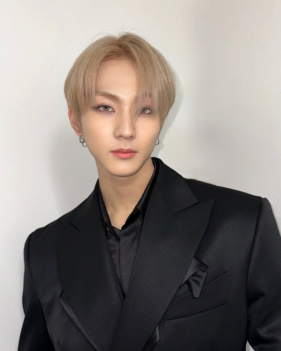 209zip's tweet photo. 241127 엔하이픈 인스타그램 #정원🖤🖤
💍@Chaumet https://t.co/9WIUY12qW5
