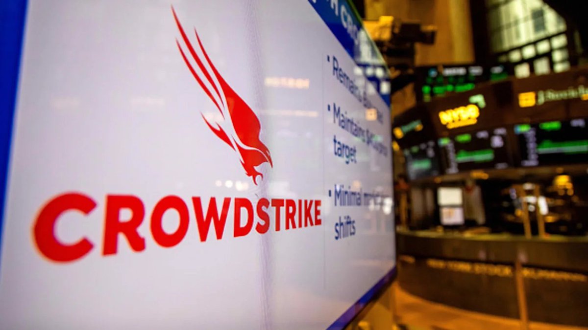 CrowdStrike just raised its annual forecast, fueled by steady demand for cybersecurity! 🔒 With cyber threats on the rise, this tech giant is poised for growth. 🚀 Will they lead the charge in 2024? 
#CrowdStrike #Cybersecurity #Investing