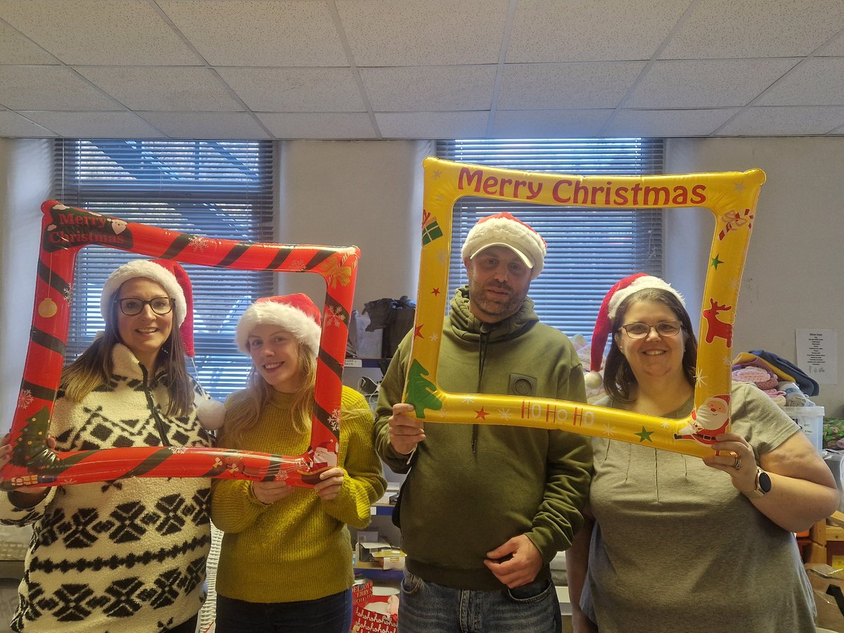 Calderlighthous's tweet image. We have had 2 groups of elves helping us to wrap gifts ready for Santa from @caravanguard 
Thank you! you were all superstars ⭐️
#beaconofhope 
#Christmasforallchildren
#santaslittlehelpers 
#communitykindness