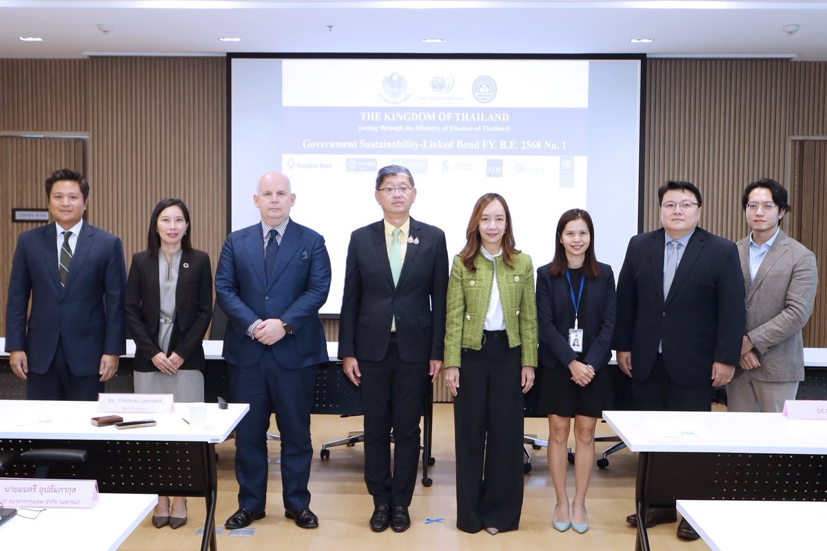 Thailand's first Sustainability-Linked Bond (SLB) issuance has drawn strong interest, with investors bidding 55.3 billion baht—almost 2.8 times the 30 billion baht target set by the Finance Ministry's Public Debt Management Office. The full 30 billion baht was issued at a