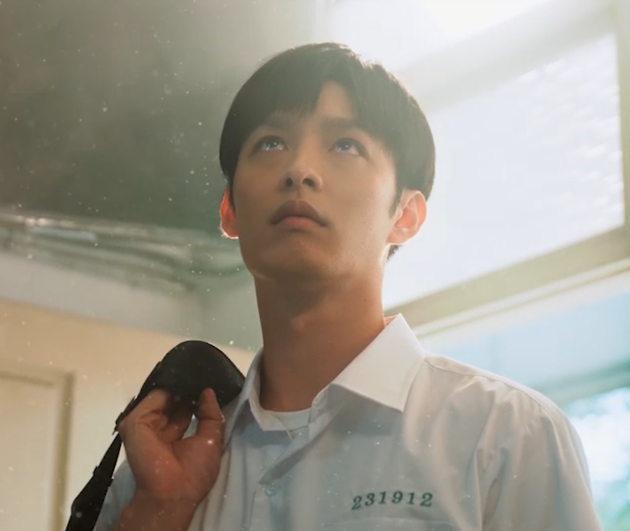 소문대로 여름날의 레몬그라스 남주 역시 잘생겼음 

#여름날의레몬그라스 #11월27일개봉