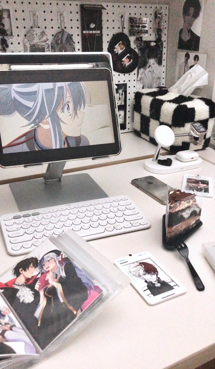 미오 (@memiomeow) on Twitter photo 