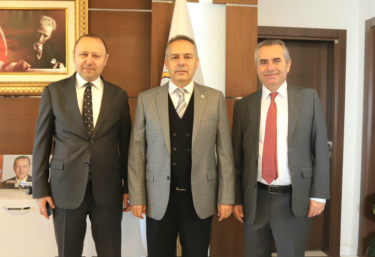 Sayıştay Denetçileri Doğan Candan ve Ahmet Attila Çağlar, Denizli Orman Bölge Müdürü Ahmet Üçgül'ü makamında ziyaret etti...