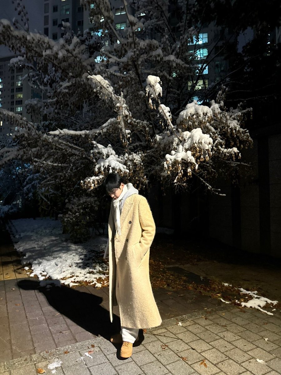 AHHHH HANBIN SNOW PICS 😭🤍❄️