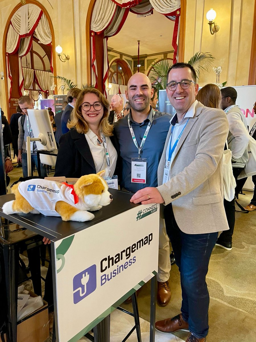 Chargemap's tweet photo. Quelques photos de l'équipe @Chargemap
Business lors des #CONNECTfleet aujourd'hui 📸
Il semble même que de magnifiques tote bags Chargemap Business se baladent dans le salon 👀 https://t.co/qmStPdGty1