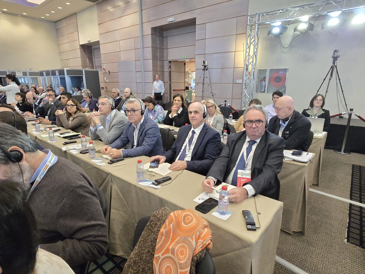 TerraVivaCisl's tweet photo. #fightingforward #TerraViva #Valencia Congresso #EFFAT European Federation of Food, Agriculture and Tourism Trade.
Partecipano ai lavori congressuali il Presidente nazionale C. Risso i Vicepresidenti G. Lobello, R. Aldegheri, P. Giorni, R. Bonauguro con O.Rota e Seg.naz. FaiCisl https://t.co/VraoheghdK