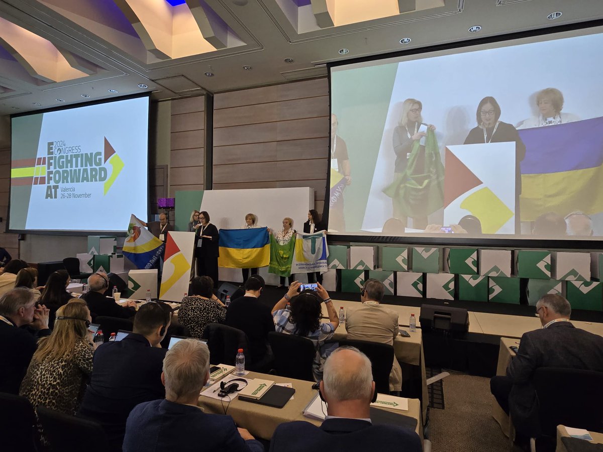 TerraVivaCisl's tweet photo. #fightingforward #TerraViva #Valencia Congresso #EFFAT European Federation of Food, Agriculture and Tourism Trade.
Partecipano ai lavori congressuali il Presidente nazionale C. Risso i Vicepresidenti G. Lobello, R. Aldegheri, P. Giorni, R. Bonauguro con O.Rota e Seg.naz. FaiCisl https://t.co/VraoheghdK