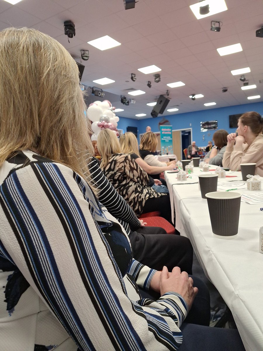 Sitting with some of my Gaelic learners at the Glenrothes CLD Adult Learners Celebration. 
Recognising Gaelic Learners and having Gaelic recognised too 
#GaelicCLD #FifeGaelic