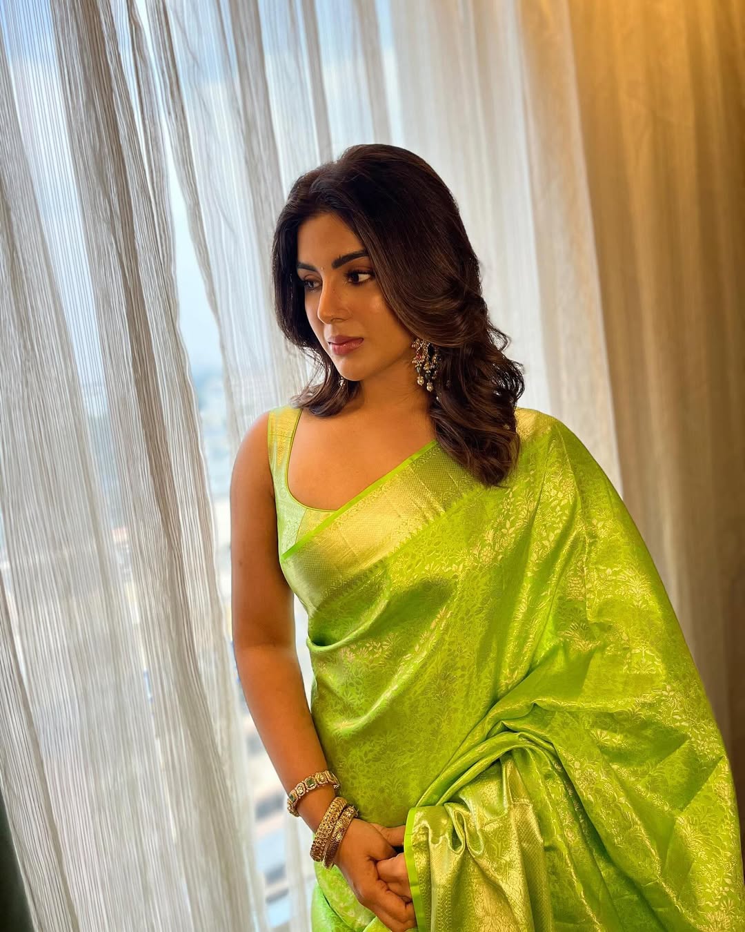 GdY44J4XYAAGok9?format=jpg&name=large