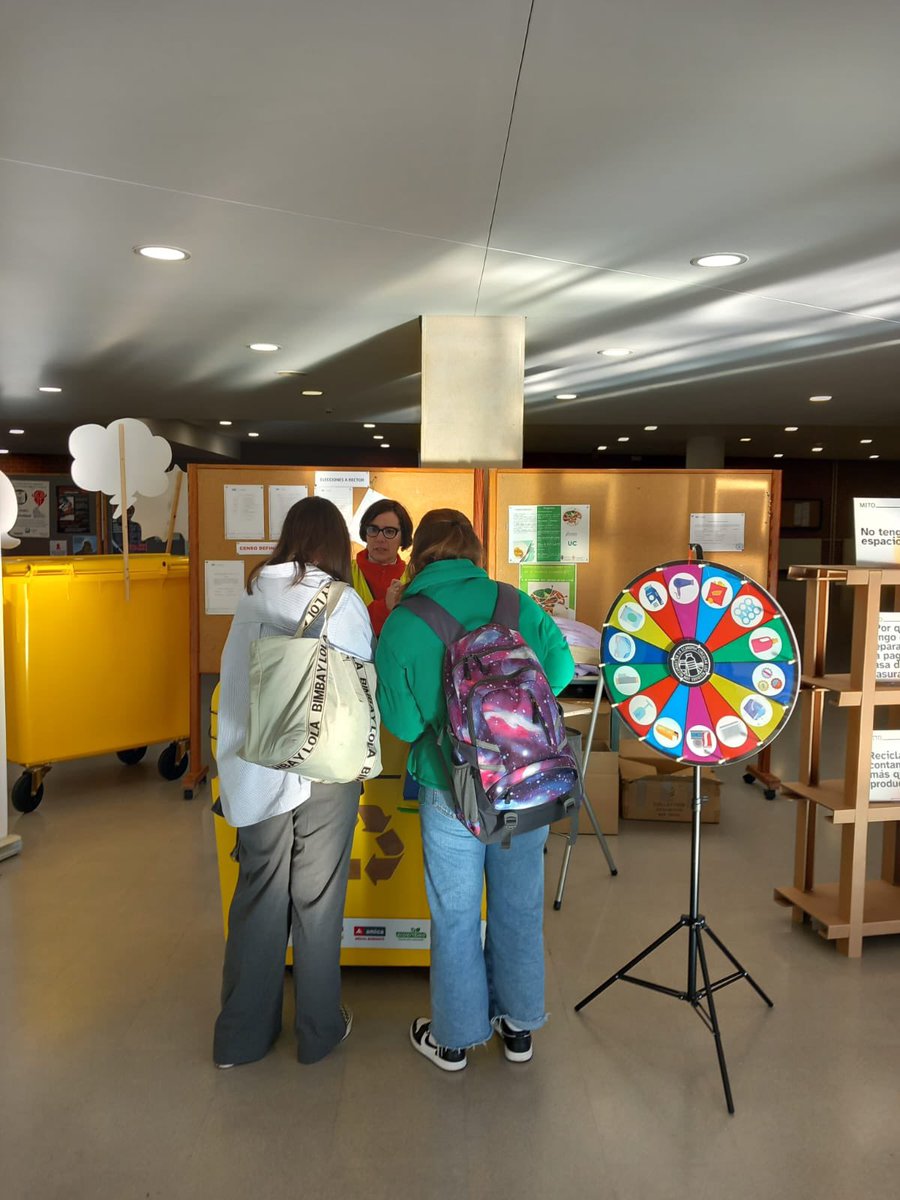 Residuos| Aún estáis a tiempo de pasaros por <a href="/ETSIIT_UNICAN/">ETSIIT_UNICAN</a> participar con <a href="/asociacionamica/">Asociación Amica</a> en la Ruleta del Reciclaje, aprender muchas cosas sobre el contenedor amarillo y ganar muchos premios.

Mañana jueves 28  estarán de 10 a 13h en el Interfacultativo.